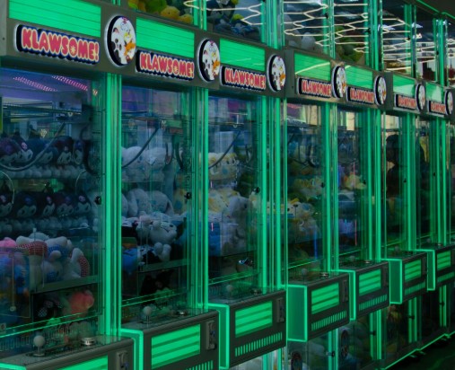Klawsome: A Filipino-American Family's Claw Arcade