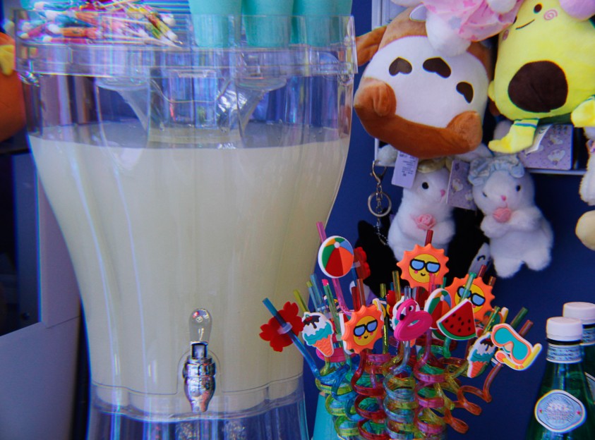 Fun summer lemonade station