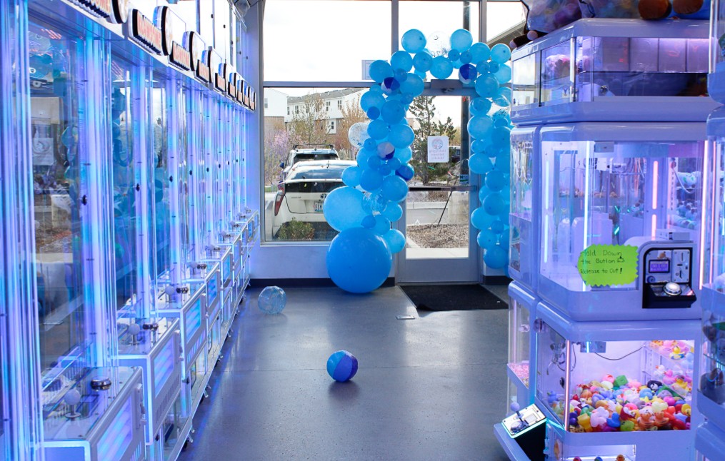 Blue balloon arch at the entrance